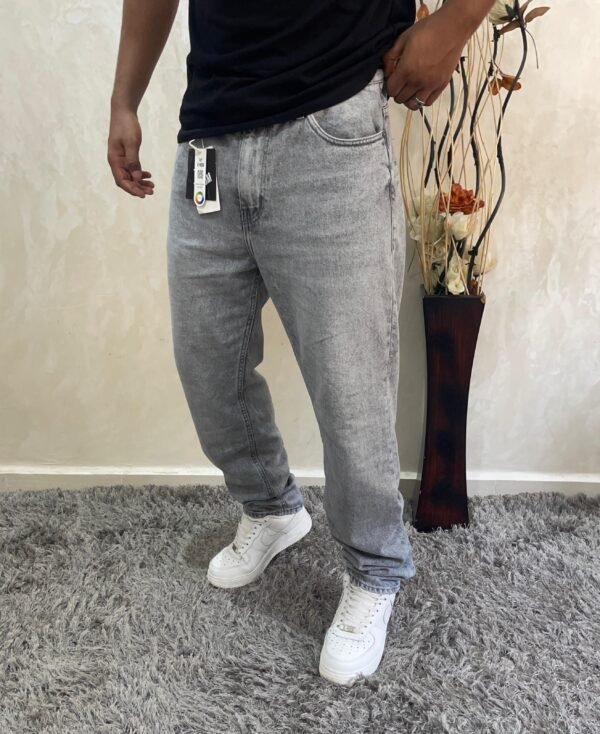Men's Legendary Relaxed Straight Jean - Image 2